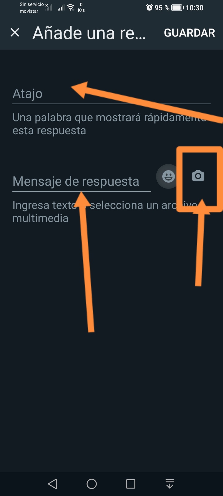 Escribe el mensaje de texto o seleccionan un archivo multimedia que quieres guardar, añade un emoji si quieres, y elige un atajo de teclado que empiece por "/" o una palabra que mostrará rápidamente está repuesta